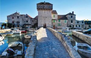 Fotografie z fotogalerie ubytování Apartment Kastel Gomilica With Sea View Vii v destinaci Kaštela