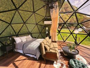 Postel nebo postele na pokoji v ubytování Stellar Glamping Auckland
