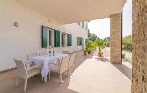 Μπαλκόνι ή βεράντα στο Gorgeous Apartment In Valnogaredo Pd