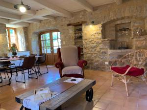 Posezení v ubytování Manoir du Charme dans les Gorges du Tarn LOZERE