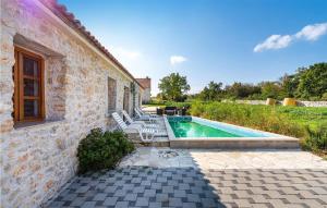 Fotografie z fotogalerie ubytování Pet Friendly Home In Lisane Tinjske v destinaci Lišane Tinjske