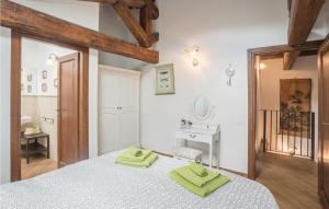 A bed or beds in a room at Francesco
