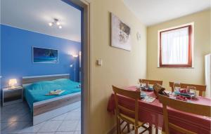 Posteľ alebo postele v izbe v ubytovaní Beautiful Apartment In Pula With Wifi