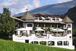 Gallery image of Romantik Hotel Alpenblick Ferienschlössl in Hippach