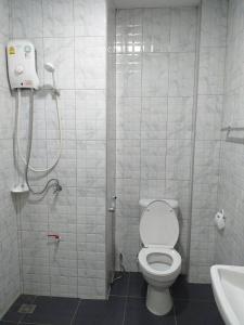 Bilik mandi di S9 Hotel Samutsakhon เอสไนน์โฮเทล สมุทรสาคร