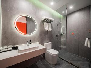 Gambar di galeri bagi Eihausen Awake Hotel Xi'an Bell and Drum Tower Luomashi Pedestrian Street Branch di Xi'an