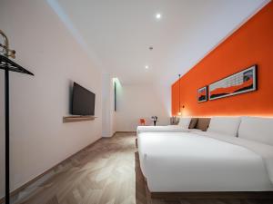 Gambar di galeri bagi Eihausen Awake Hotel Xi'an Bell and Drum Tower Luomashi Pedestrian Street Branch di Xi'an