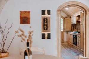 Kuchyň nebo kuchyňský kout v ubytování VinTage rooms