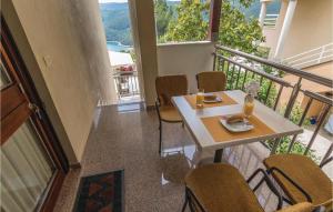 Balkón nebo terasa v ubytování Amazing Apartment In Rabac With Wifi
