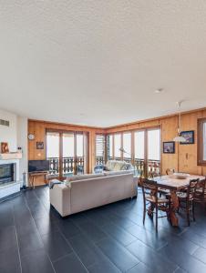 Nhà bếp/bếp nhỏ tại Apt Veysonnaz avec terrasse et vue imprenable