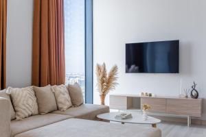 Μια τηλεόραση ή/και κέντρο ψυχαγωγίας στο BB-House Nest One 274