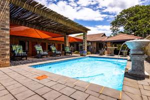 Bazén v ubytování Hornbill Family Suites nebo v jeho okolí