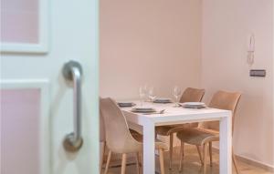 Fotografie z fotogalerie ubytování Nice Apartment In Los Alcázares v destinaci Los Alcázares