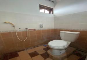 Koupelna v ubytování Hotel Candra Adigraha