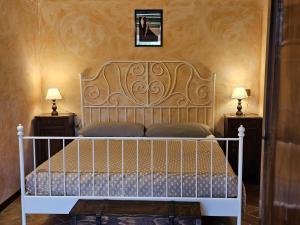 A bed or beds in a room at L'angolo nascosto