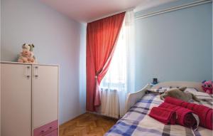 Posteľ alebo postele v izbe v ubytovaní Nice Apartment In Veprinac With Wifi