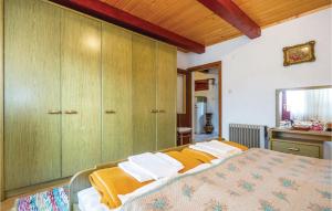 Posteľ alebo postele v izbe v ubytovaní 2 Bedroom Beautiful Apartment In Stolac