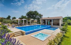 Πισίνα στο ή κοντά στο Villa Terrarossa Kastelir