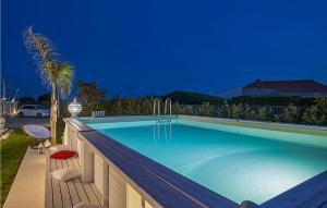 Πισίνα στο ή κοντά στο Gorgeous Home In Marina Di Ragusa