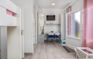 Η κουζίνα ή μικρή κουζίνα στο Lovely Apartment In Crikvenica