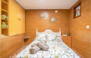 Posteľ alebo postele v izbe v ubytovaní 1 Bedroom Lovely Home In Jubrique