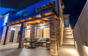 Balkon lub taras w obiekcie Cozy Home In Posedarje With Wifi