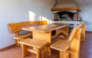 Zdjęcie z galerii obiektu Cozy Home In Posedarje With Wifi w mieście Posedarje