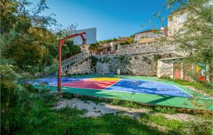 Vonkajšia záhrada v ubytovaní 1 Bedroom Nice Home In Korcula