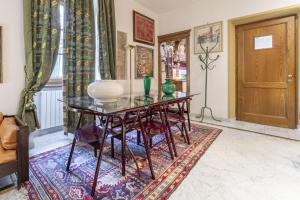 Posezení v ubytování Lounge Flat Camaiore, Wifi, Versilia Coast