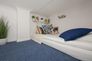 Posteľ alebo postele v izbe v ubytovaní Spacious Apartment in the Warsaw City Center by Noclegi Renters