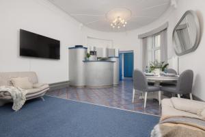 Kuchyňa alebo kuchynka v ubytovaní Spacious Apartment in the Warsaw City Center by Noclegi Renters