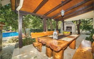 Hồ bơi trong/gần One-Bedroom Holiday Home In Klek