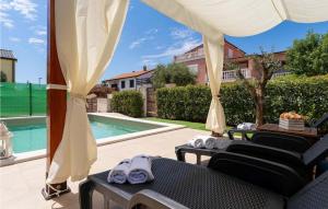 Bazén v ubytování Apartment Boutique nebo v jeho okolí