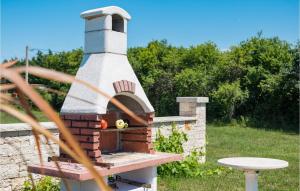 Zdjęcie z galerii obiektu Awesome Home In Rovinj With Kitchen w Rovinj