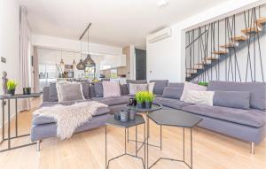 Posezení v ubytování Pet Friendly Home In Tribunj
