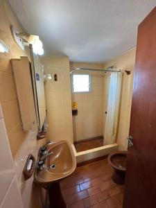 Ένα μπάνιο στο Departamento Tradomar - LAS TONINAS