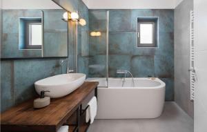 Kúpeľňa v ubytovaní Villa Amelia + 15 fotografií
