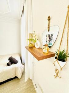 Uma cama ou camas num quarto em Beautiful 4BR Apt for up to 12P 10 Min to FAC Platz