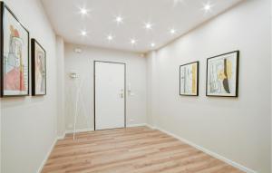 Imagine din galeria proprietății Gorgeous Apartment In Genova With Wifi în Genova