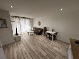 Photo de la galerie de l'établissement Superbe appartement Roquevaire, à Roquevaire