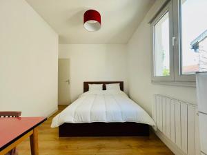 Zdjęcie z galerii obiektu Appart'Hôtel l'Express - 25min de Paris w mieście Romainville