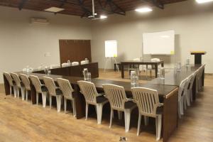 Οι επιχειρηματικές εγκαταστάσεις ή/και οι αίθουσες συνεδριάσεων στο The Yellow Retreat +34 φωτογραφίες