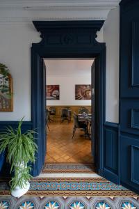 Fotografie z fotogalerie ubytování HOTEL DES DAUPHINS v destinaci Bourgoin