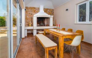 Fotografie z fotogalerie ubytování Beautiful Apartment In Labin With Wifi v destinaci Labin