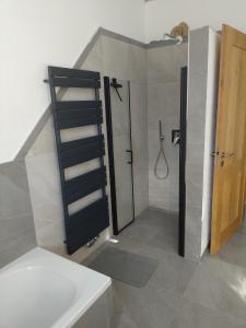 Ένα μπάνιο στο Ferienwohnung Gerhard Danner +27 φωτογραφίες