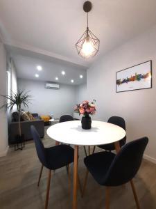 Posedenie v ubytovaní Victoria Flat F&M Moderno, acogedor y céntrico