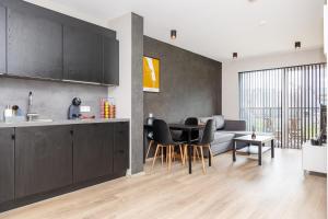 Kuchyň nebo kuchyňský kout v ubytování Geirþrúðarhagi 6A one bedroom apartment 102
