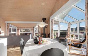Fotografie z fotogalerie ubytování Amazing Home In Sæby With Sauna v destinaci Saeby