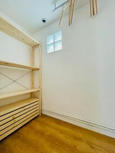 Zdjęcie z galerii obiektu Appart'Hôtel l'Express - 25min de Paris w mieście Romainville +2 zdjęcia
