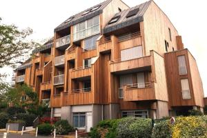Budova, v ktorej sa apartmán nachádza